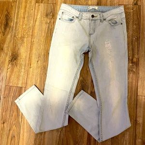 Free People, light washed, distressed, low ruse jeans!